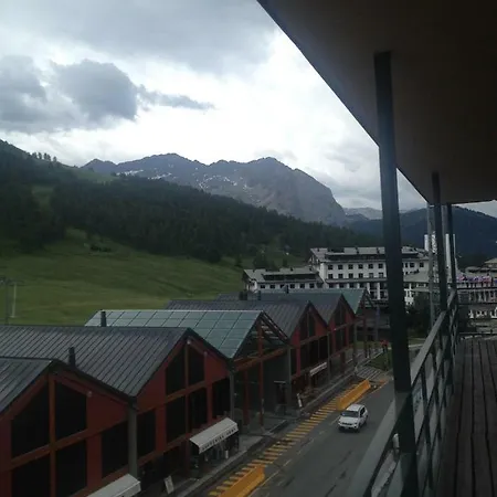 Ski Golf سيستريير